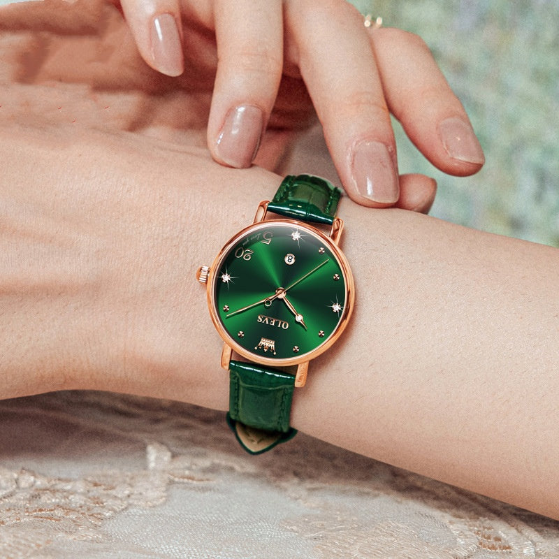 Trendy Quartz Watch With A Small Green Dial Minimalist Leather Strap