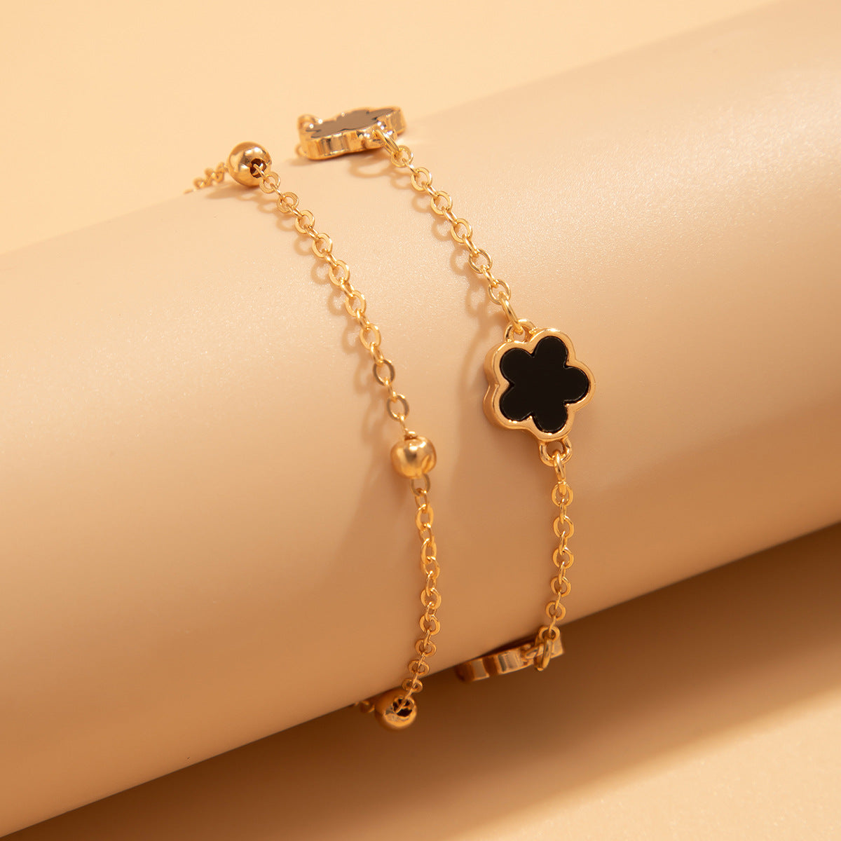 Double layer lucky five petal flower five leaf grass foot chain suit design sense flower shaped chain