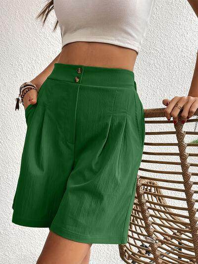 Pocketed Half Elastic Waist Shorts with Side Pockets