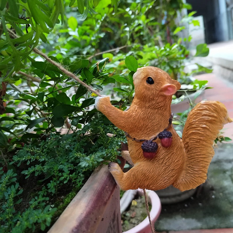 Outdoor Climbing Little Monkey Little Squirrel Flower Pot Hanger