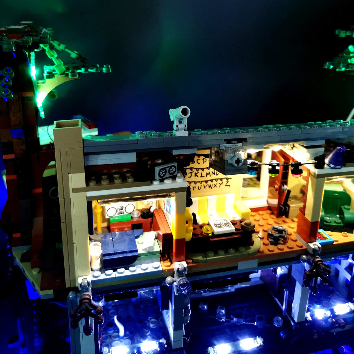 LP building block lighting is compatible with LEGO 75810 Stranger Things: Reversing the World LED lights and building block lighting