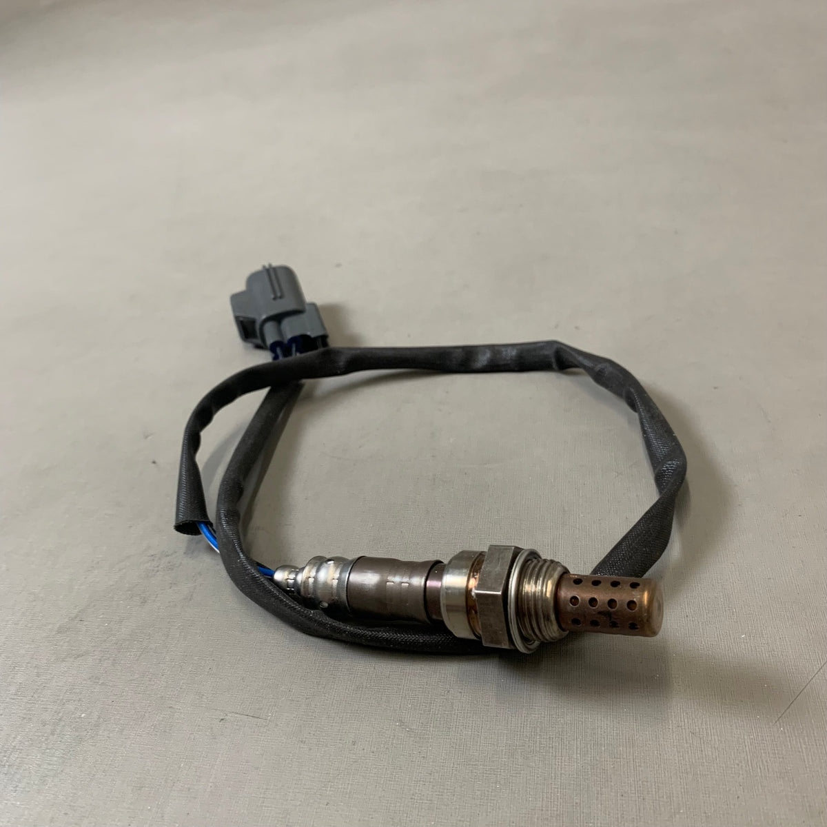 DENSO Oxygen Sensor for Mazda 2344395