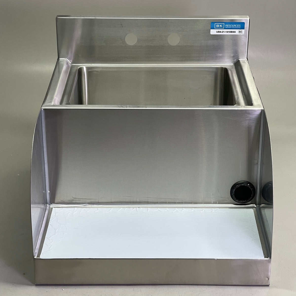 BK RESOURCES Blender Station 18"W x 21-1/4"D Steel UB4-21-1410BSS