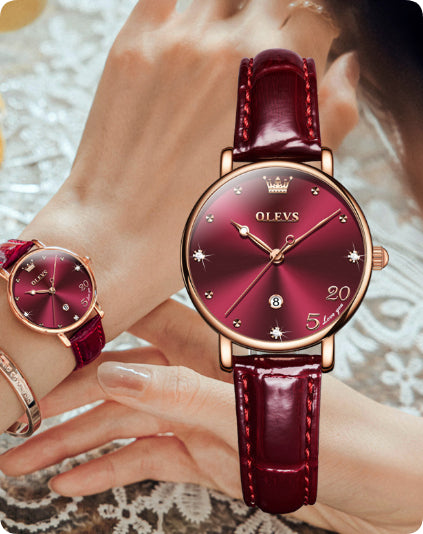 Trendy Quartz Watch With A Small Green Dial Minimalist Leather Strap