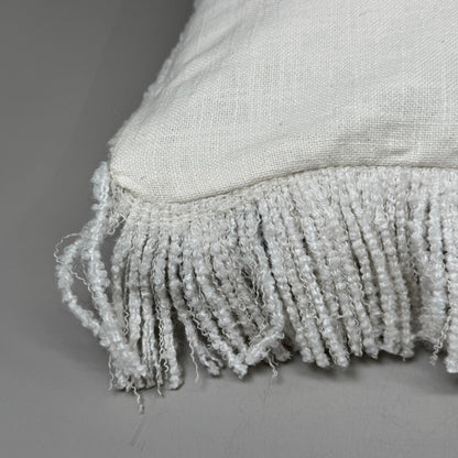 VILLA RN 20"x20" Gantt Pillow in Green/Ivory