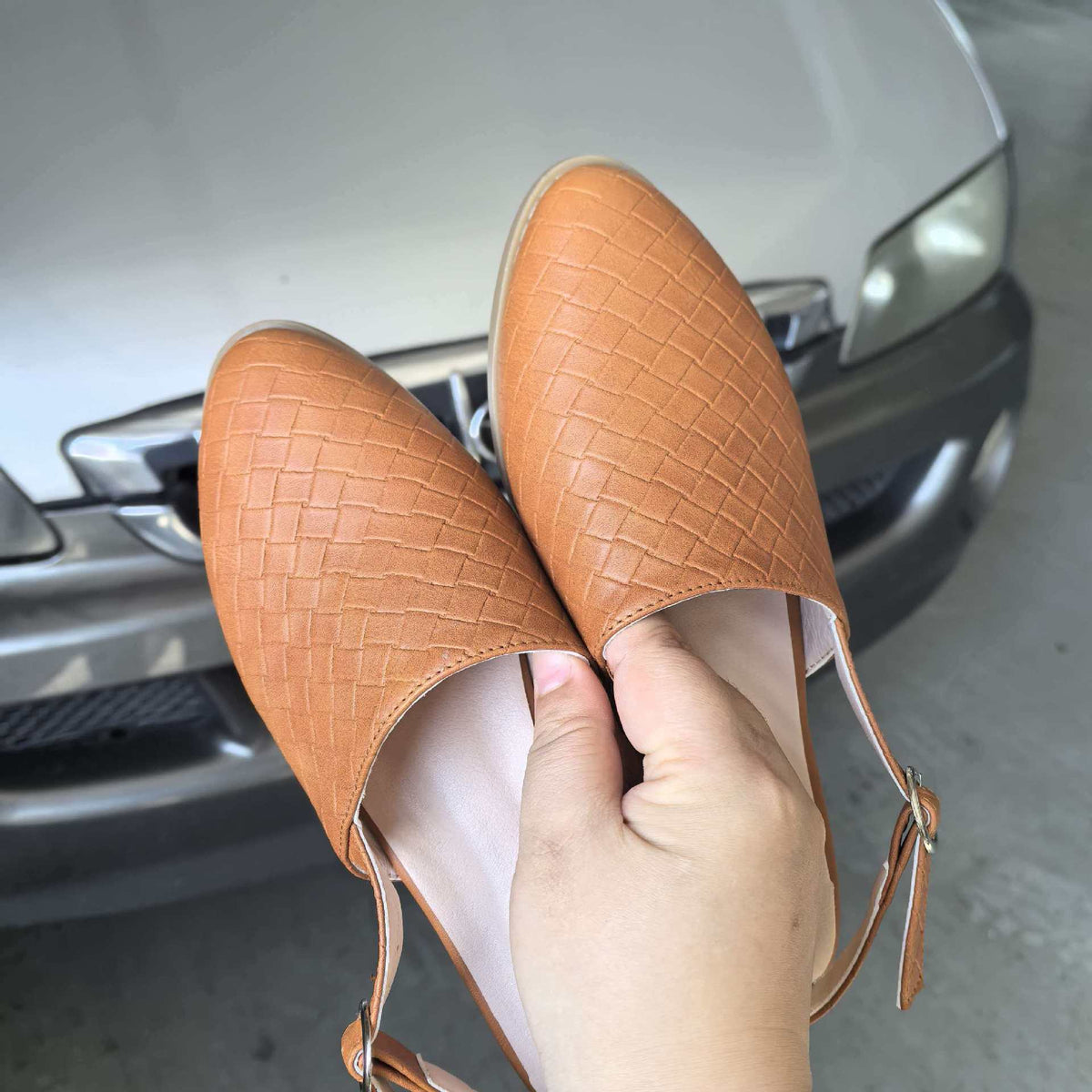 Pointed-toe Closed-toe Strap Flat-sole Sandals