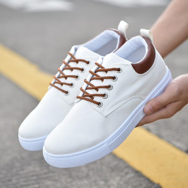 Sports canvas shoes