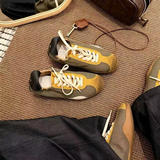 2026 Fall New Arrival Women's Genuine Leather Retro Training Shoes Flat Running Sneakers Casual Outdoor Vintage Sneakers Hot Sale