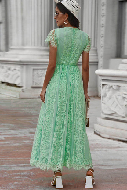Scalloped Trim Lace Plunge Dress for Elegant Occasions