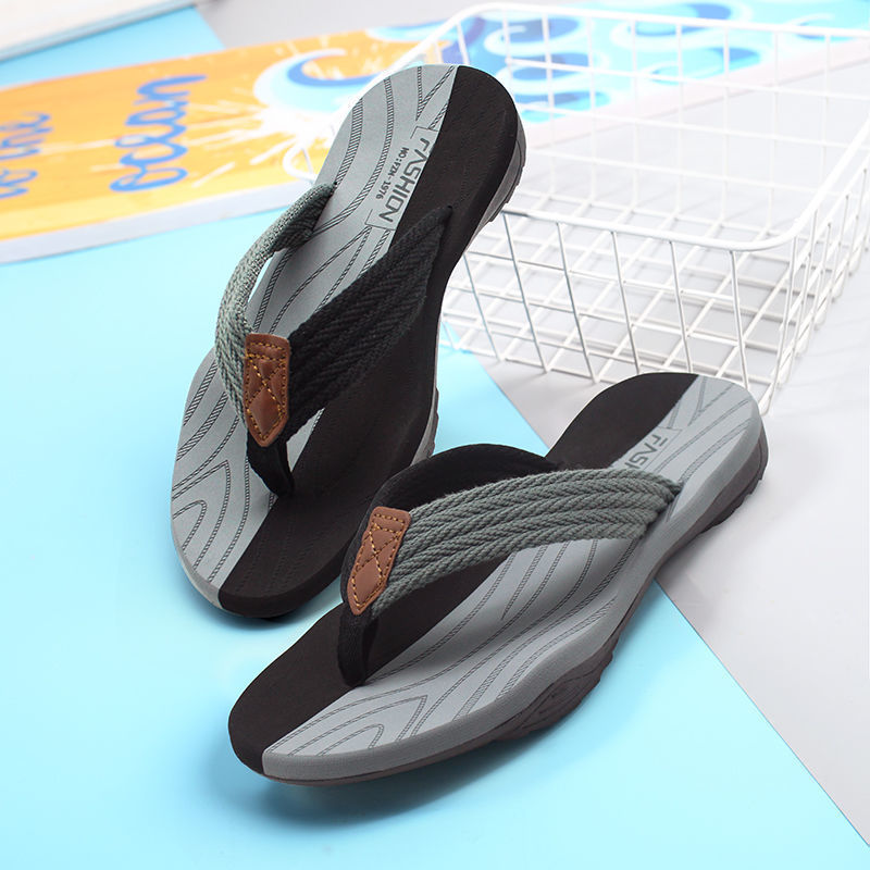 Men's Fashion Non-Slip Deodorant Beach Slippers Men's Personalized Flip Sandals