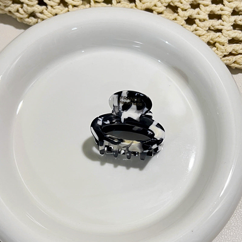 Vinegar-acid Floral Small Hair Clip Minimalist Oval Shape
