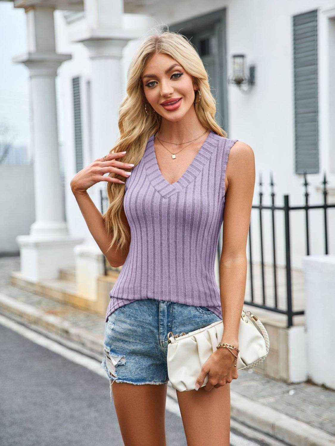 Ribbed Solid Color V-Neck Tank for Women Stylish Wear