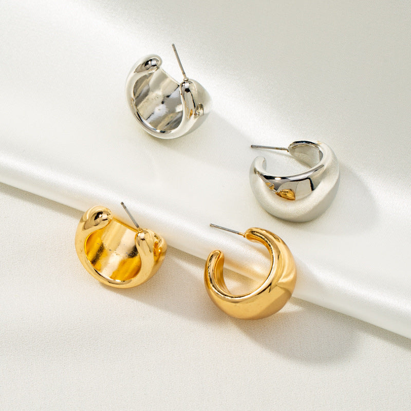 Euro-American Simple Wide C-Shaped Earrings