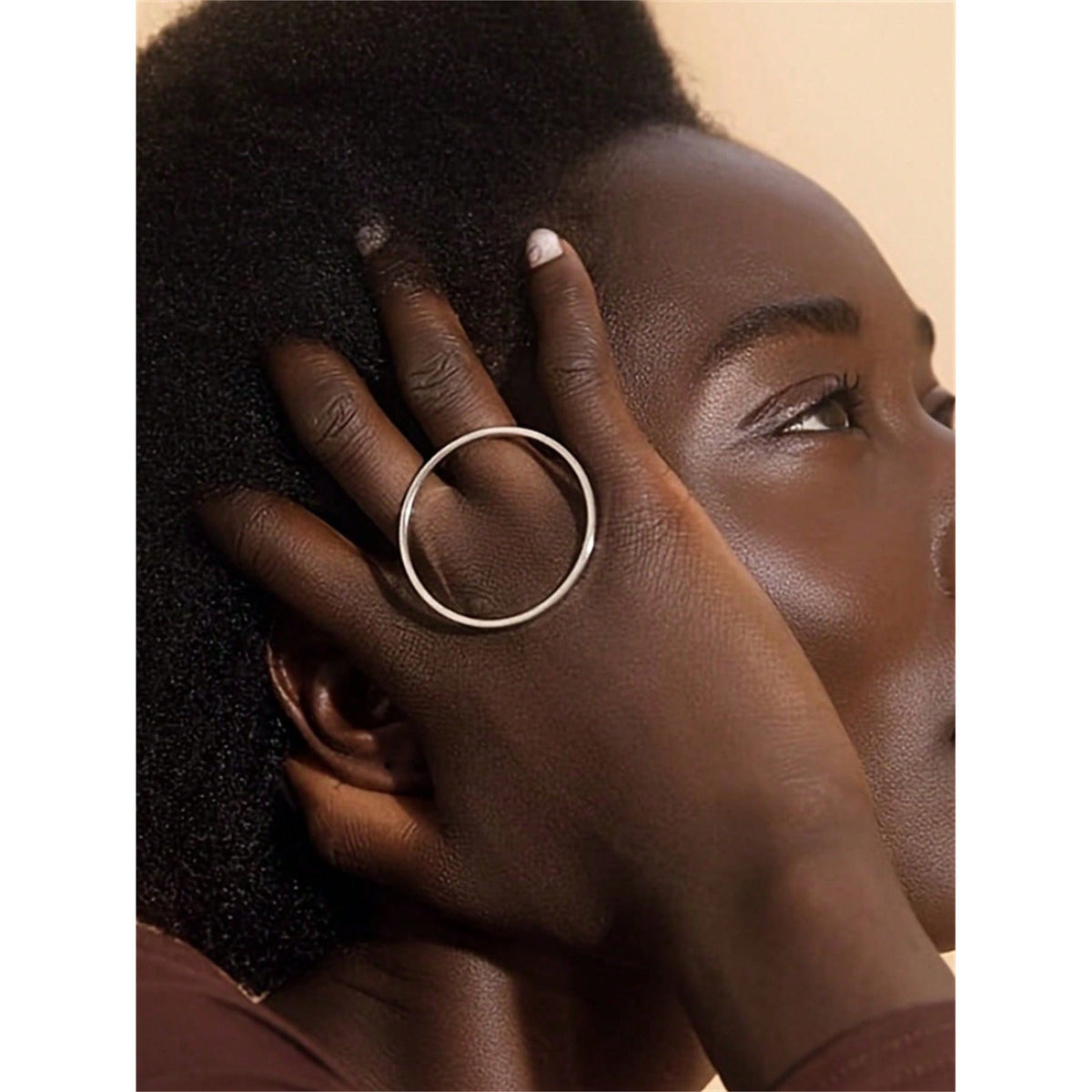 Thick Metal Round Hollow Ring Minimalist Luxury Index Finger Ring for Women