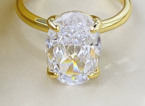 Oval Ring Female Four-claw Cold High Luxury