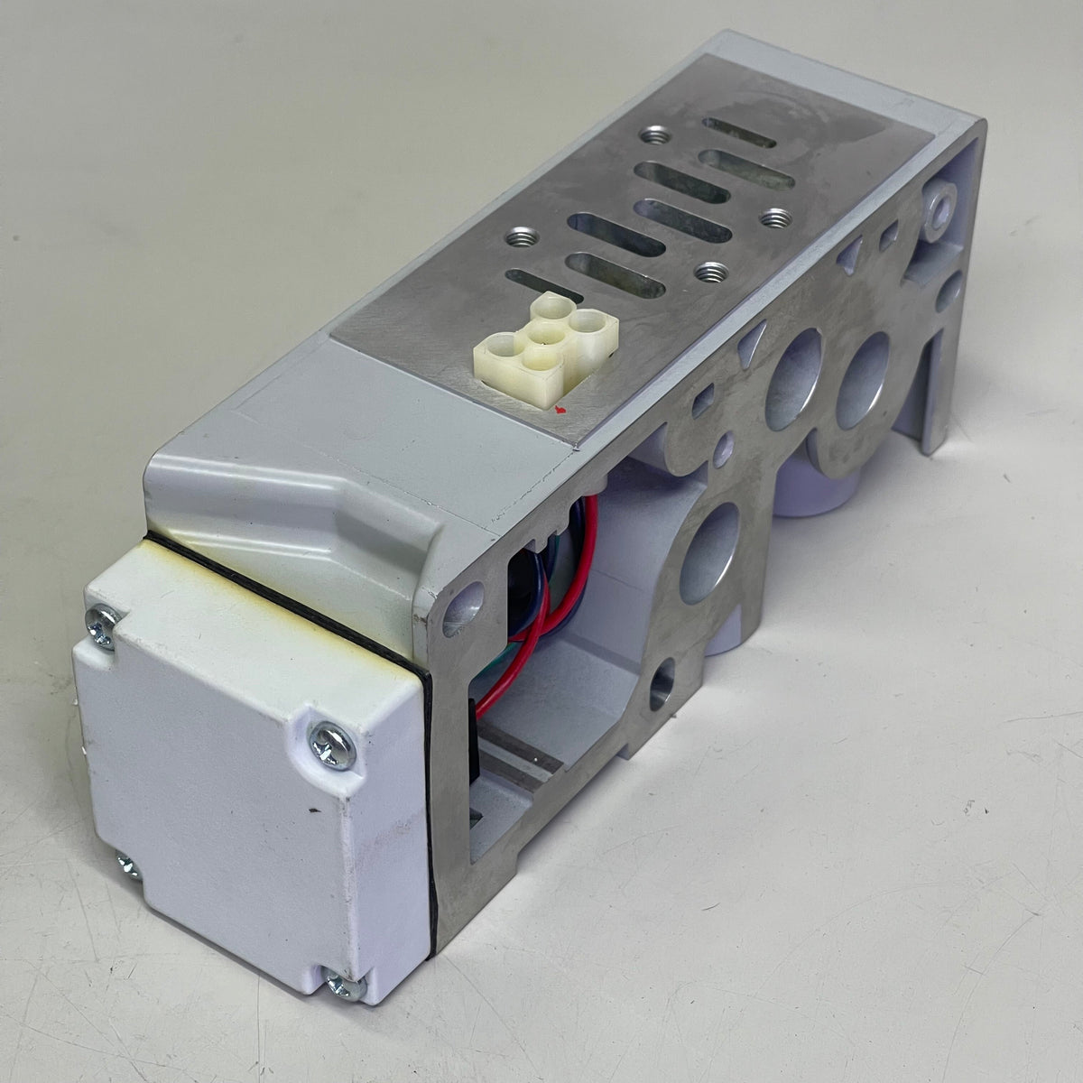 PARKER 5-Port Solenoid Valve For Pneumatic Systems (H2 Or H3 Assembly) Grey