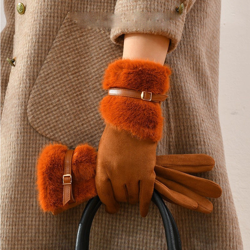 Driving Gloves With A Fleece Lining For Extra Warmth And Insulation