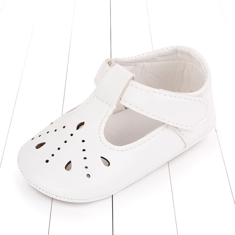 Hollow baby toddler shoes