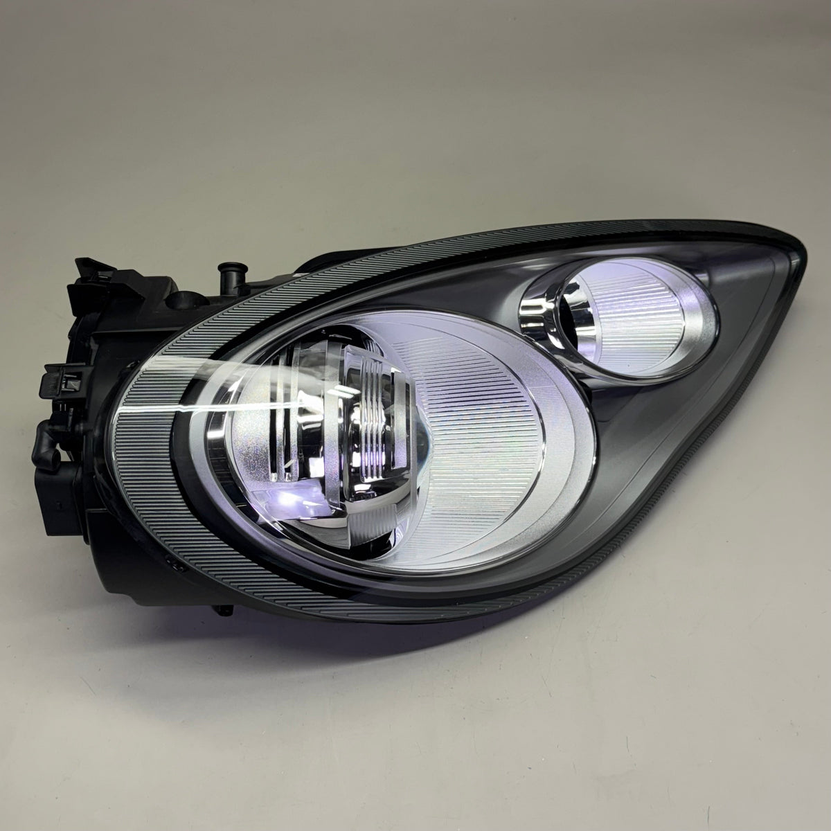 EVGENII LAKOVLEV (2 Pcs) Car Headlights Sz 22" L x 8" H, Black XC101214US