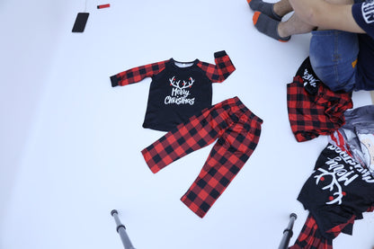 Color matching family parent-child suit