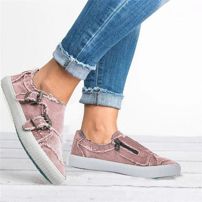 Metal buckle canvas shoes