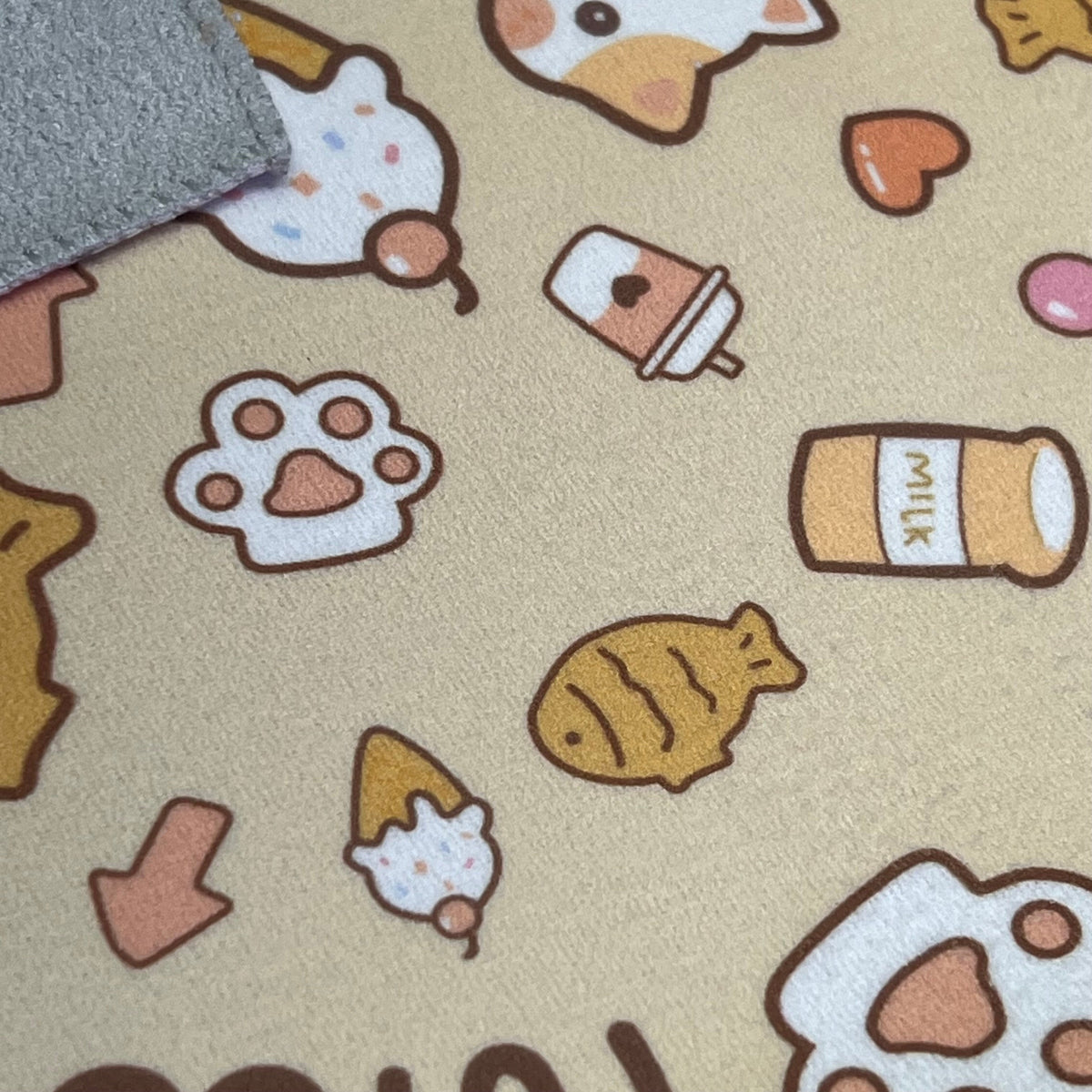 LOVLEY CAVES Self Adhesive Cat Wrap Grooming Polyester Blanket Kawaii Pattern 21"