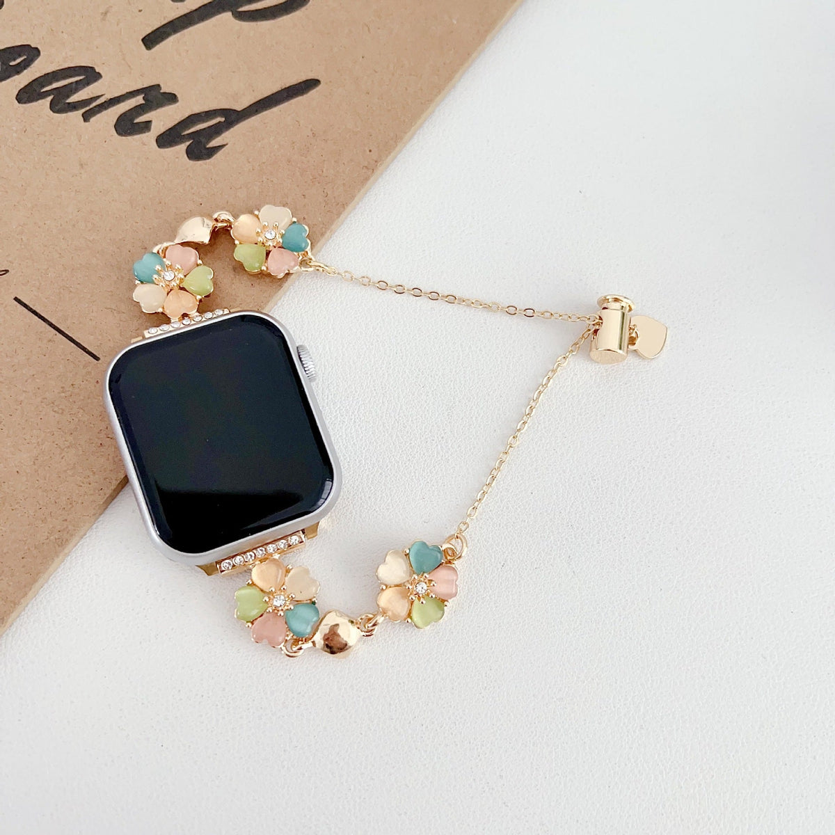 1 Style Heart-Shaped Flower Watch Band, Compatible With All Major Smartwatch Brands