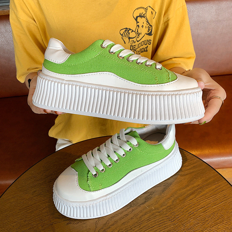 Small white shoes muffin-bottomed canvas shoes