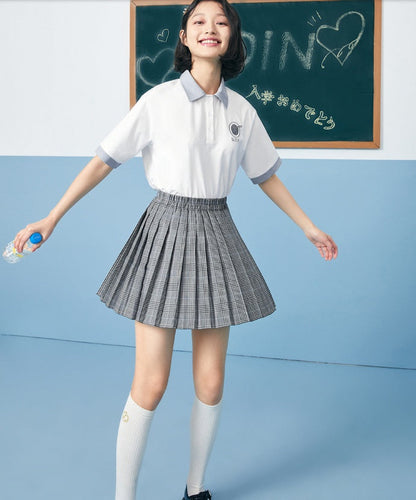 Pleated plaid skirt for women