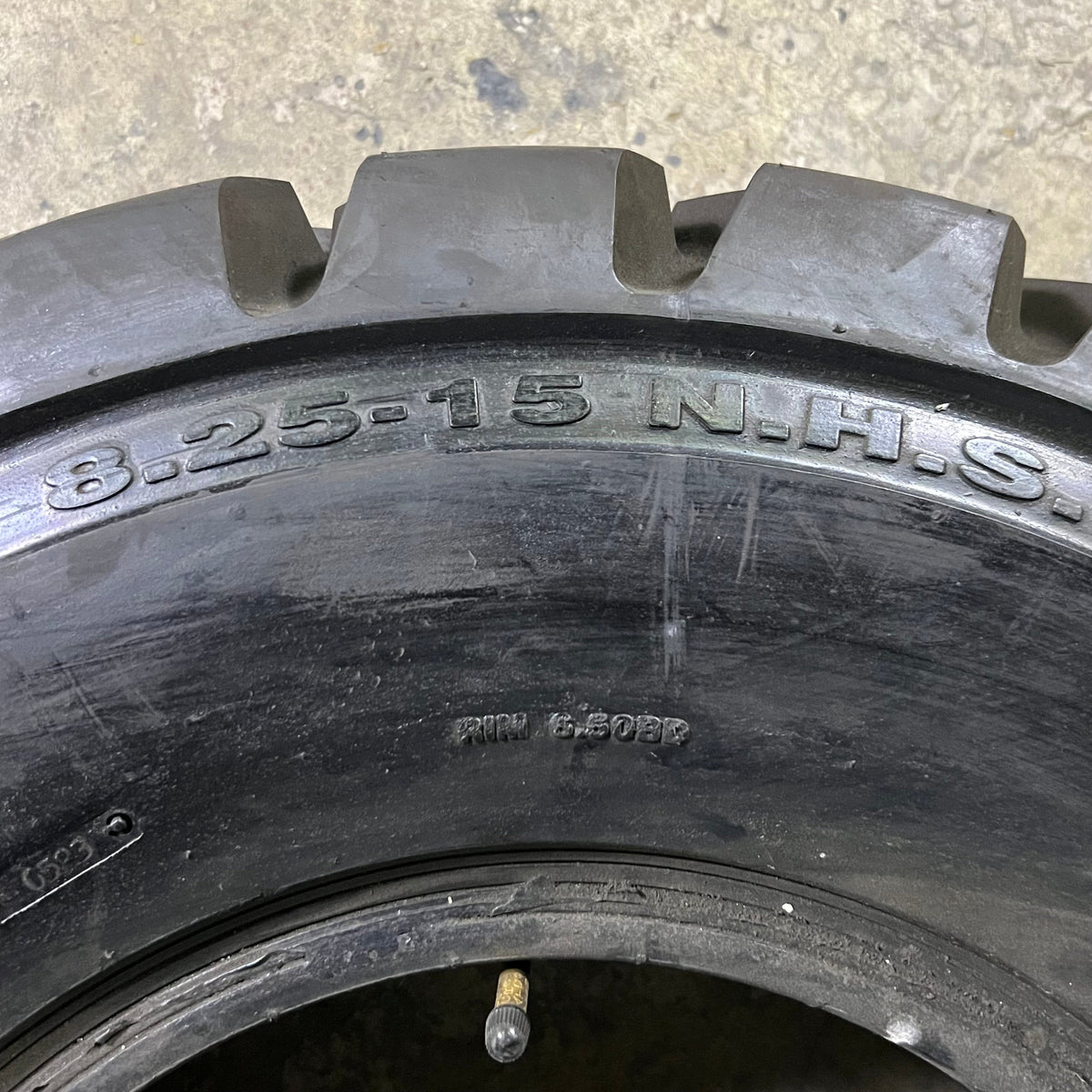 MAXAM Industrial & Forklift Tire Dot 0523 Sz 8.25-15 N.H.S Black MS801