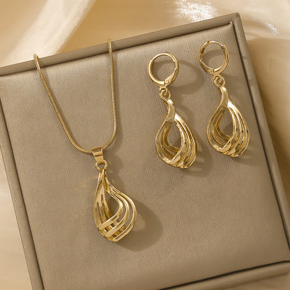 Women's Creative Round Heart-Shaped Pendant Necklace