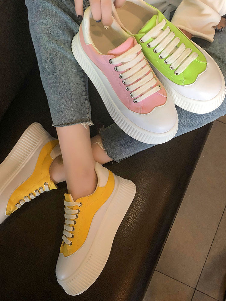Small white shoes muffin-bottomed canvas shoes