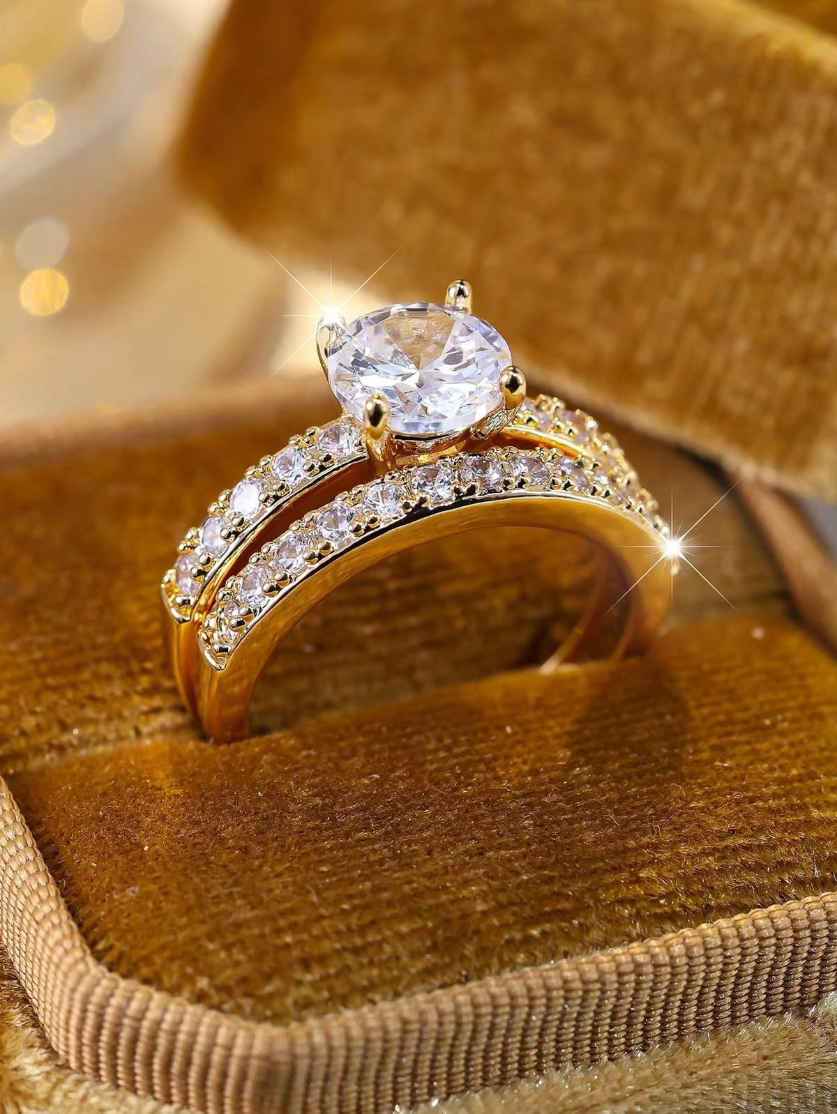 Versatile High-end And Subtly Luxurious Ring