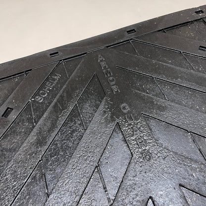 GLOBETECH Rubber Mud Flaps 1/4" Thick x 24" W x 36" L Black 2436CD (New)