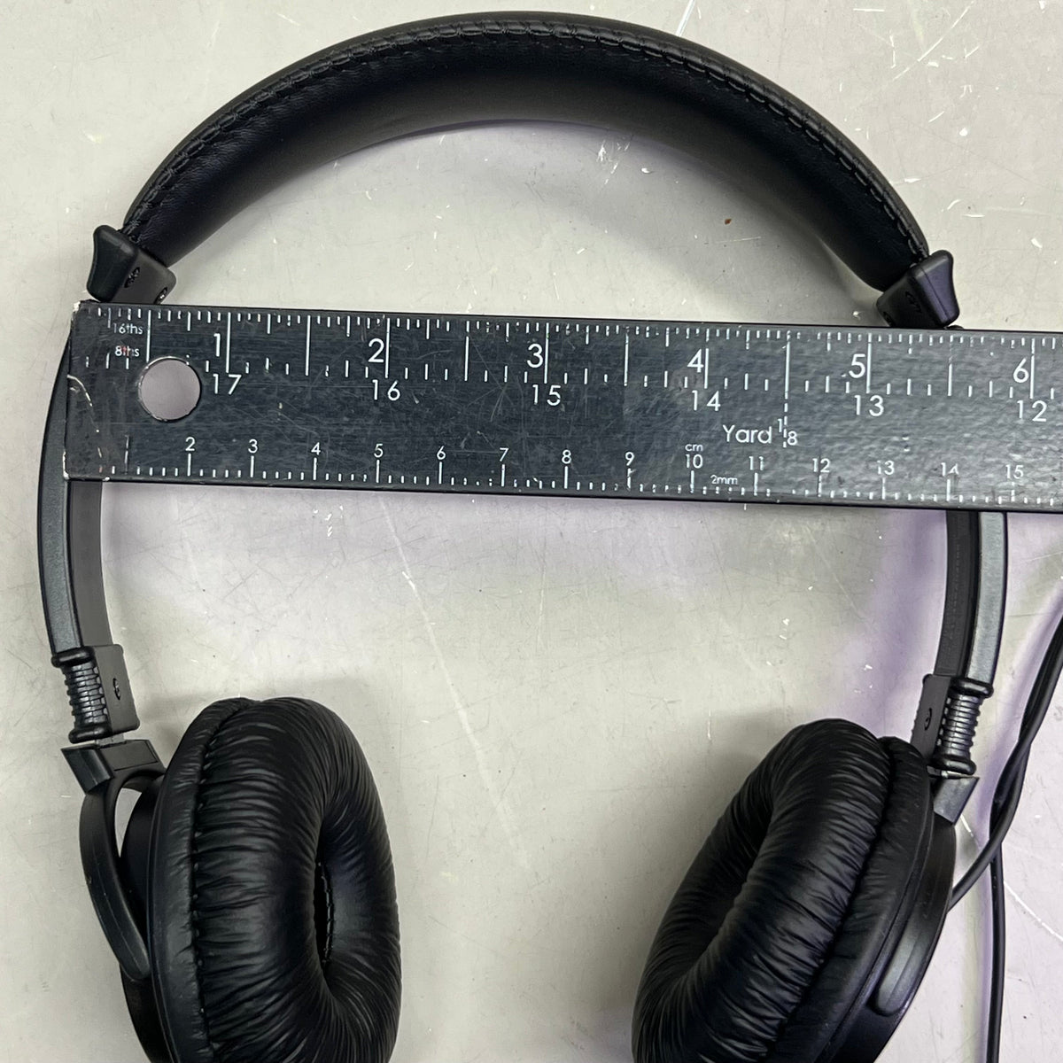 KENSINGTON Classic 3.5mm Headphone With 9ft Cord, Black K33137