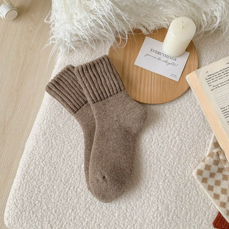 Womens Mid-calf Terry Socks For Fall And Winter