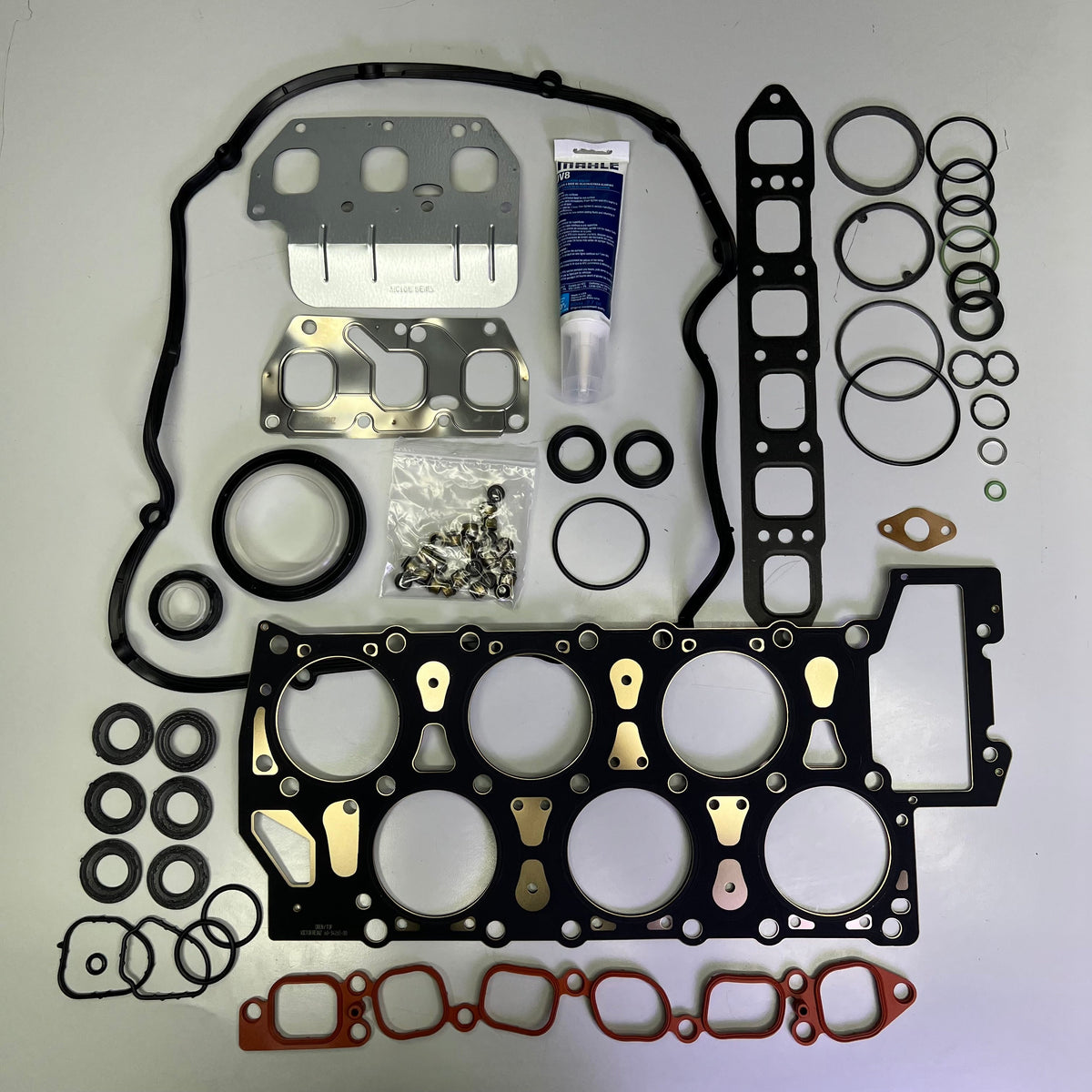 MAHLE Engine Gasket Set For Volkswagen Vehicles OE Fit & Function 95-3718
