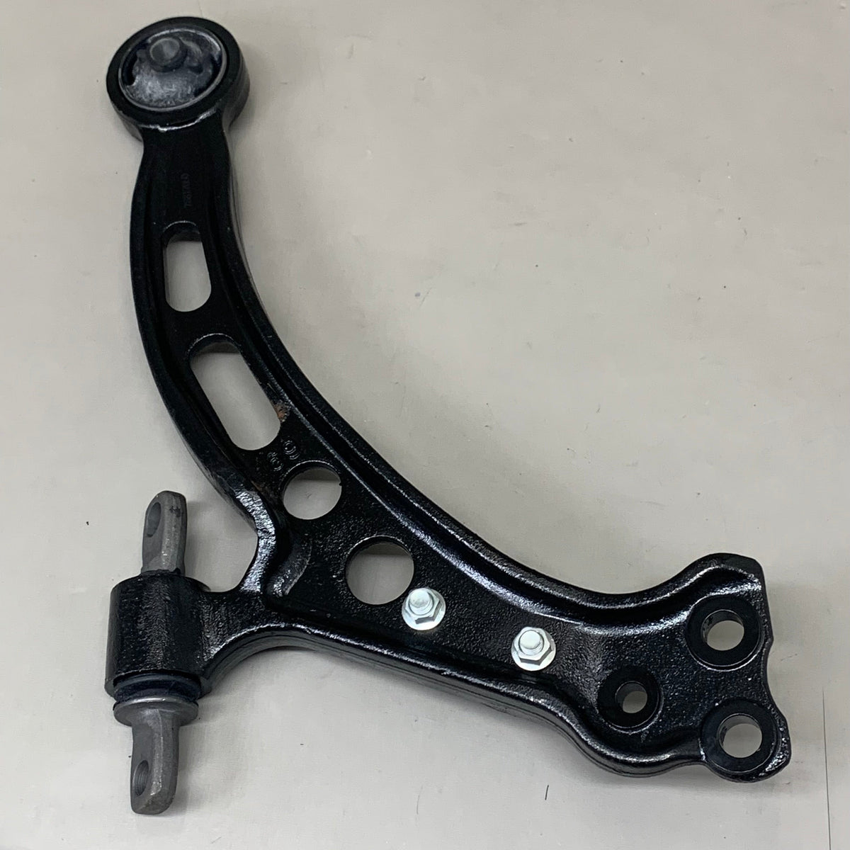 MOOG Front Lower Control Arm Passenger For Lexus & Toyota Models RK640192