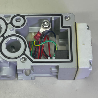 PARKER 5-Port Solenoid Valve For Pneumatic Systems (H2 Or H3 Assembly) Grey