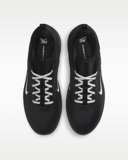 Nike SB Zoom Nyjah 4 - Black/White
