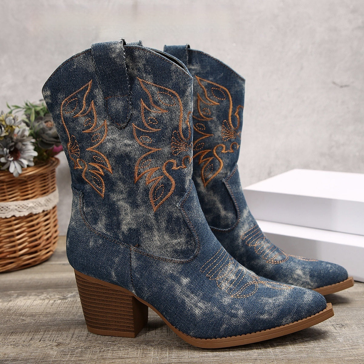 Stylish Western-style Pointed-toe Slip-on Chunky-heel Ankle Boots