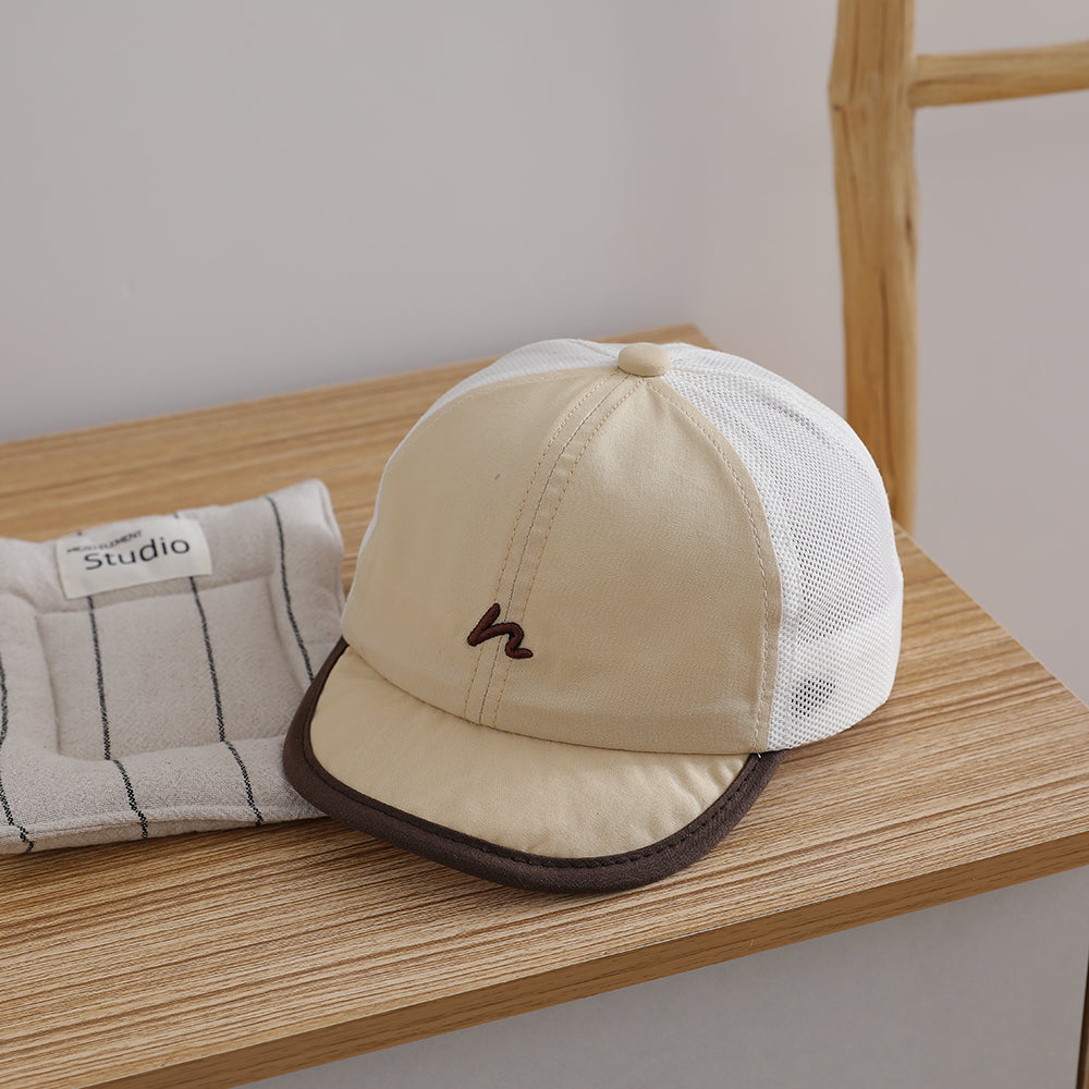 Children's Short Brimmed Baseball Cap With Mesh Surface For Ventilation And Sun Protection, Suitable For Spring And Summer, Outdoor Sun Protection Baseball Cap.