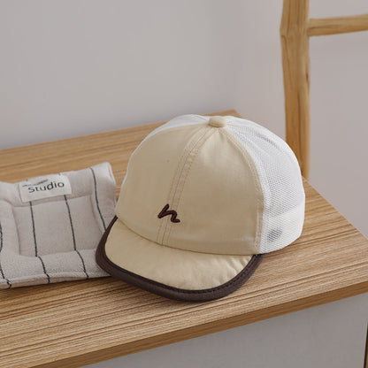 Children's Short Brimmed Baseball Cap With Mesh Surface For Ventilation And Sun Protection, Suitable For Spring And Summer, Outdoor Sun Protection Baseball Cap.