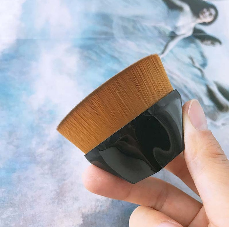 Flat Foundation Brush Kit: BB Cream, Loose Powder