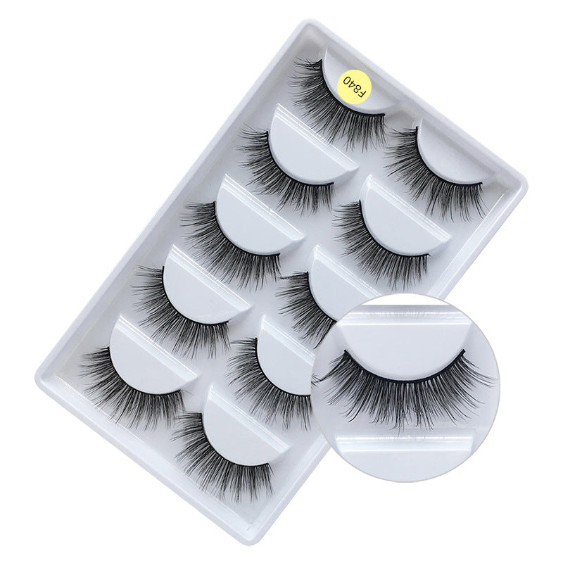 Naturally Curled Voluminous Synthetic Eyelashes