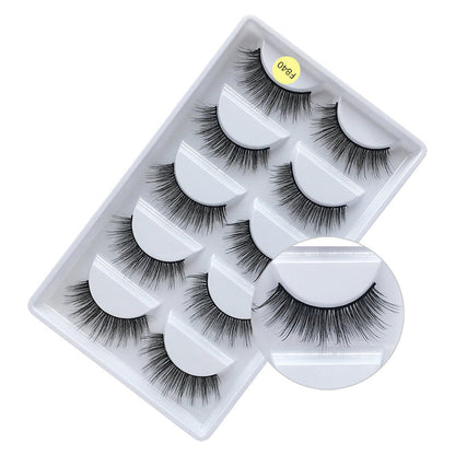 Naturally Curled Voluminous Synthetic Eyelashes