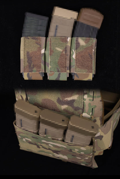 WoSporT can accommodate three 5.56 (or two 7.62) inner pockets with built-in function cover camouflage front panel