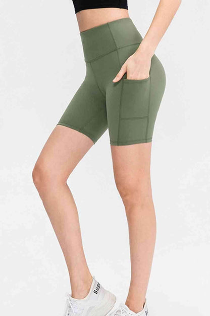Wide Waistband Sports Shorts with Pockets for Active Wear