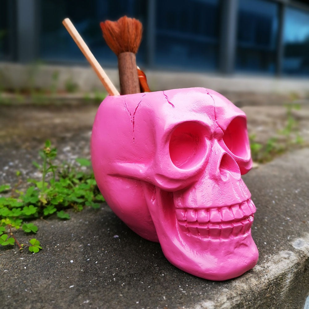 Black Skull Storage Pen Holder for Human Skull Makeup Pen