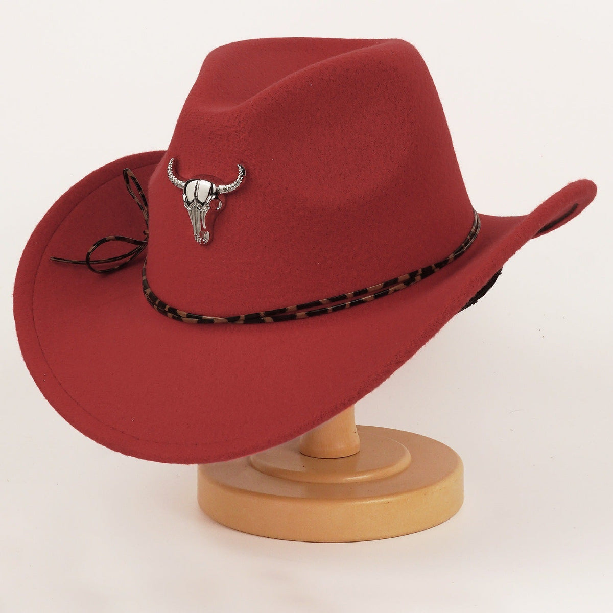 Western Cowboy Hat For Men And Women Metal Bull-Head Wool Cavalry Cap Top Hat